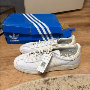Adidas White and Cream Sneakers Mens 10.5